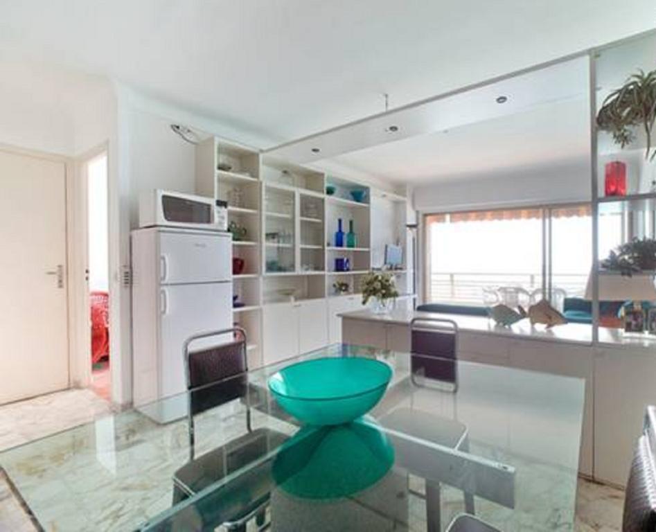 Flat Rossi Apartment Menton Room photo